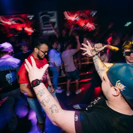 SHOCKWAVE - EDITION 003