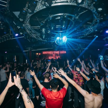 SHOCKWAVE - EDITION 003