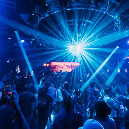 SHOCKWAVE - EDITION 003