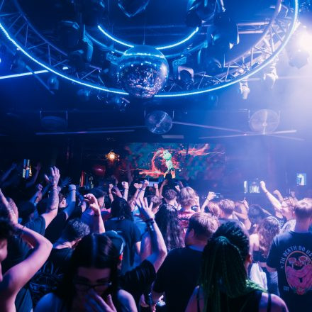 SHOCKWAVE - EDITION 003