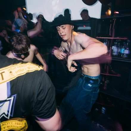 SHOCKWAVE - EDITION 003