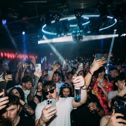 SHOCKWAVE - EDITION 003