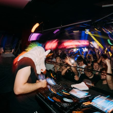 SHOCKWAVE - EDITION 003