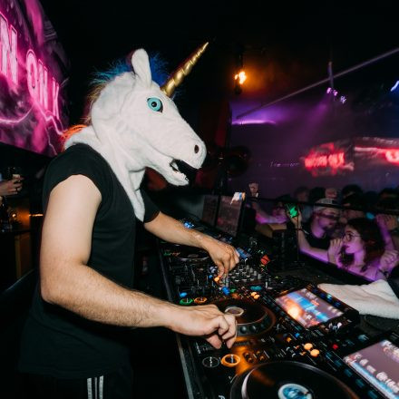 SHOCKWAVE - EDITION 003