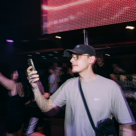 SHOCKWAVE - EDITION 003