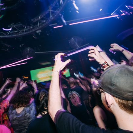 SHOCKWAVE - EDITION 003