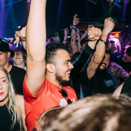 SHOCKWAVE - EDITION 003