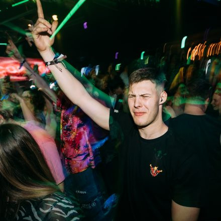 SHOCKWAVE - EDITION 003