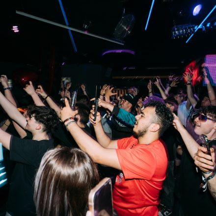 SHOCKWAVE - EDITION 003