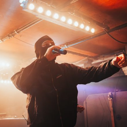 Crystal F & Arbok 48