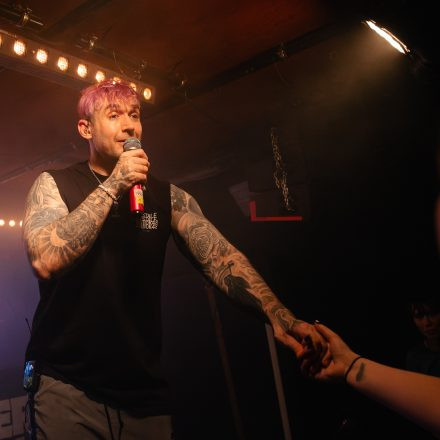 Crystal F & Arbok 48