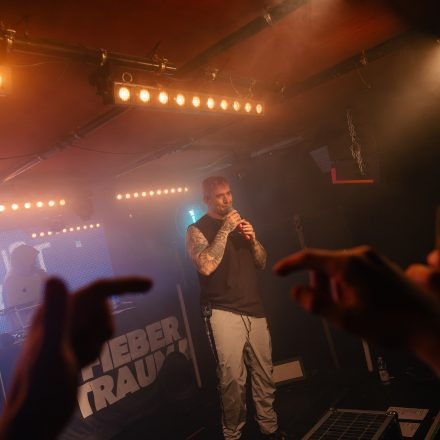 Crystal F & Arbok 48