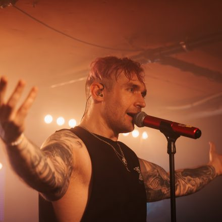 Crystal F & Arbok 48