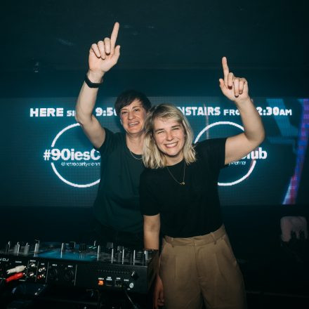 Get Alive at 90ies & 2000s Club!