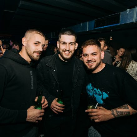 Get Alive at 90ies & 2000s Club!