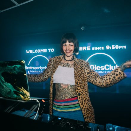 Get Alive at 90ies & 2000s Club!