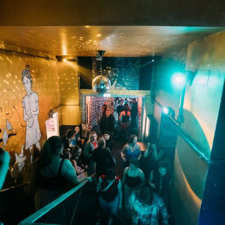 Get Alive at 90ies & 2000s Club!