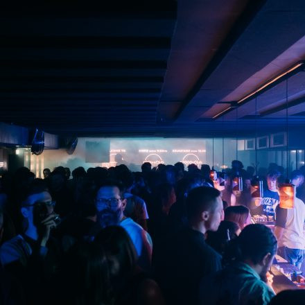 Get Alive at 90ies & 2000s Club!