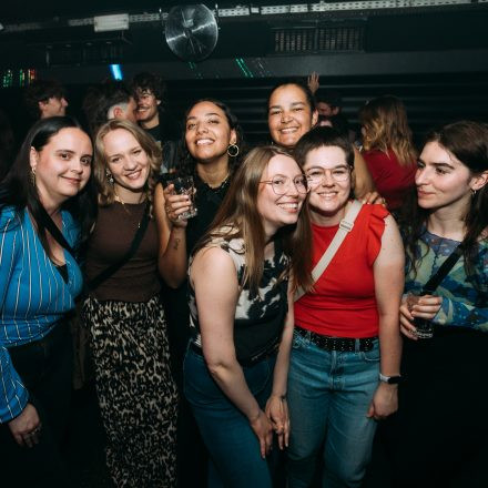 Get Alive at 90ies & 2000s Club!