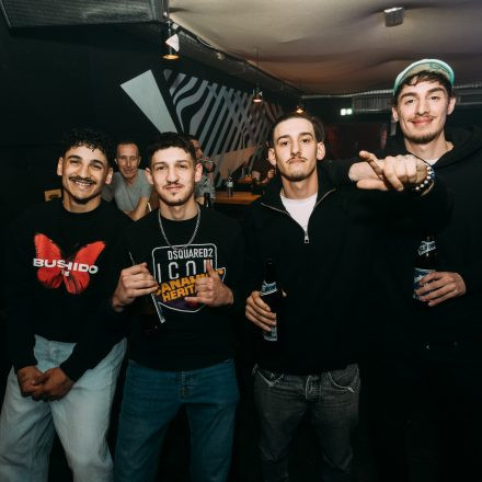Get Alive at 90ies & 2000s Club!