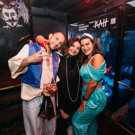Get Alive at 90ies & 2000s Club!
