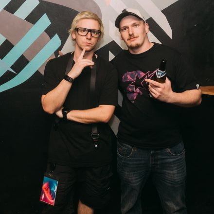 Get Alive at 90ies & 2000s Club!