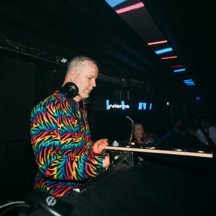 Get Alive at 90ies & 2000s Club!