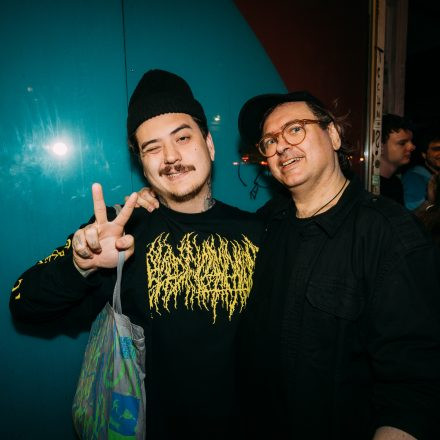Get Alive at 90ies & 2000s Club!