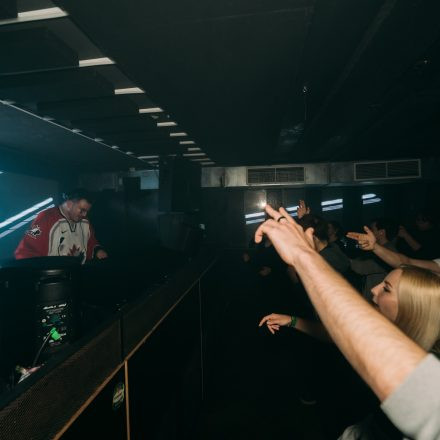 BEATDOWN x DRUM & BASSICK