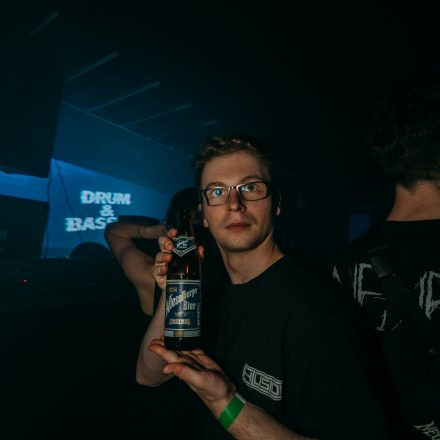 BEATDOWN x DRUM & BASSICK