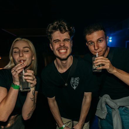 BEATDOWN x DRUM & BASSICK