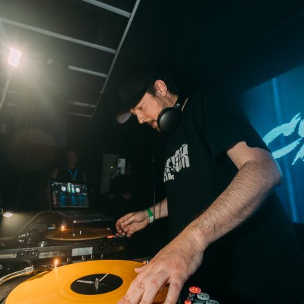 BEATDOWN x DRUM & BASSICK