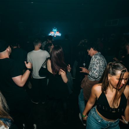 BEATDOWN x DRUM & BASSICK