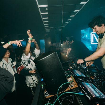BEATDOWN x DRUM & BASSICK