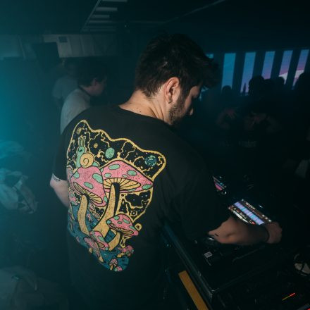 BEATDOWN x DRUM & BASSICK
