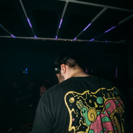 BEATDOWN x DRUM & BASSICK
