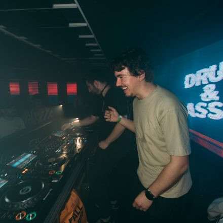 BEATDOWN x DRUM & BASSICK