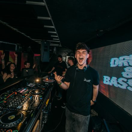 BEATDOWN x DRUM & BASSICK