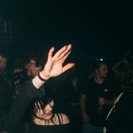 BEATDOWN x DRUM & BASSICK