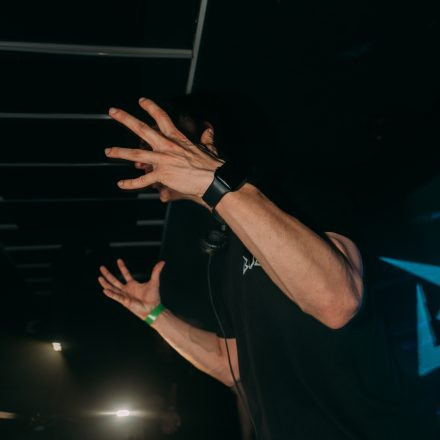 BEATDOWN x DRUM & BASSICK