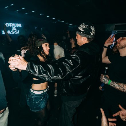 BEATDOWN x DRUM & BASSICK