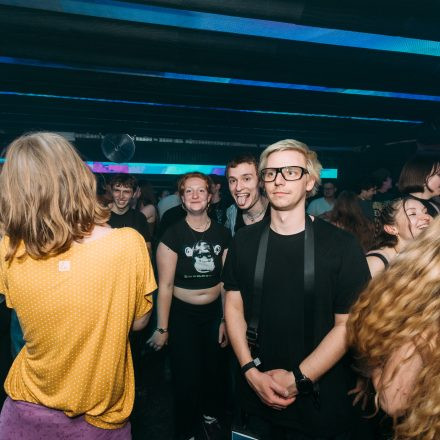Rise like a 2000s & 2010s Club + ESC Public Viewing