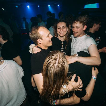 Rise like a 2000s & 2010s Club + ESC Public Viewing