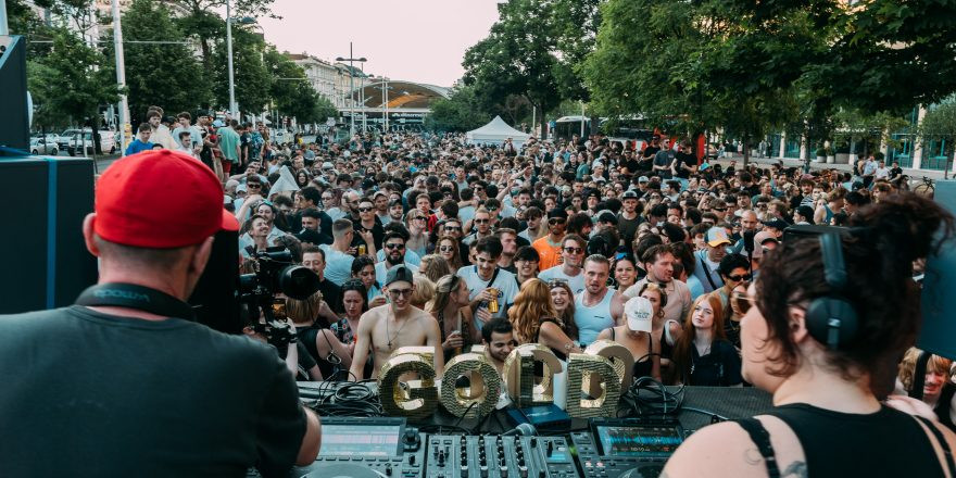 Switch! x Gürtel Gold