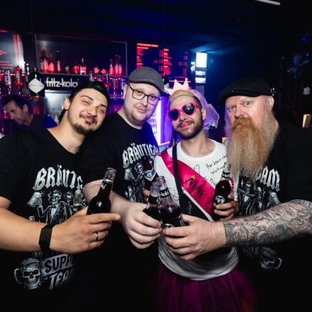 Ice Ice 90ies & 2000s Club!