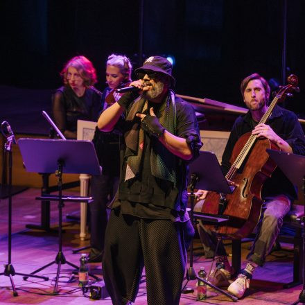 Samy Deluxe & Mikis Takeover! Ensemble