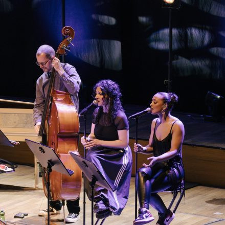Samy Deluxe & Mikis Takeover! Ensemble