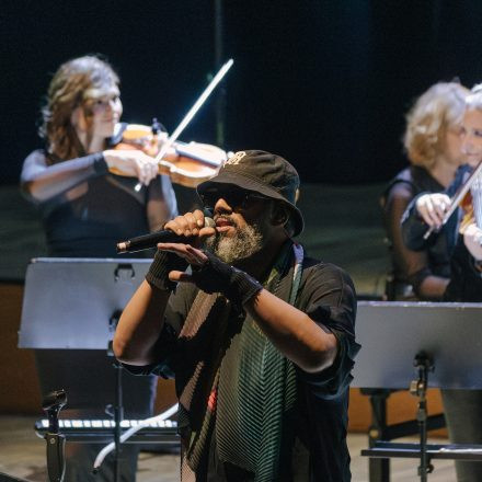 Samy Deluxe & Mikis Takeover! Ensemble