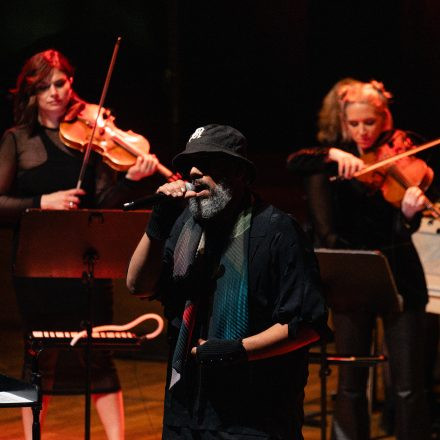 Samy Deluxe & Mikis Takeover! Ensemble