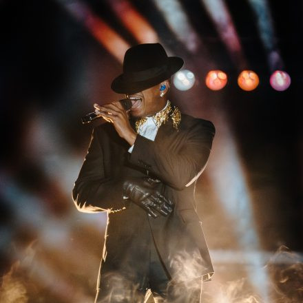 NE-YO & AKON